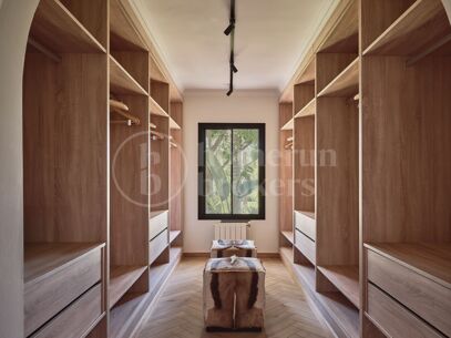 Luxury Marbella Villa with Private Pool, Padel Court & Steps from Puente Romano
