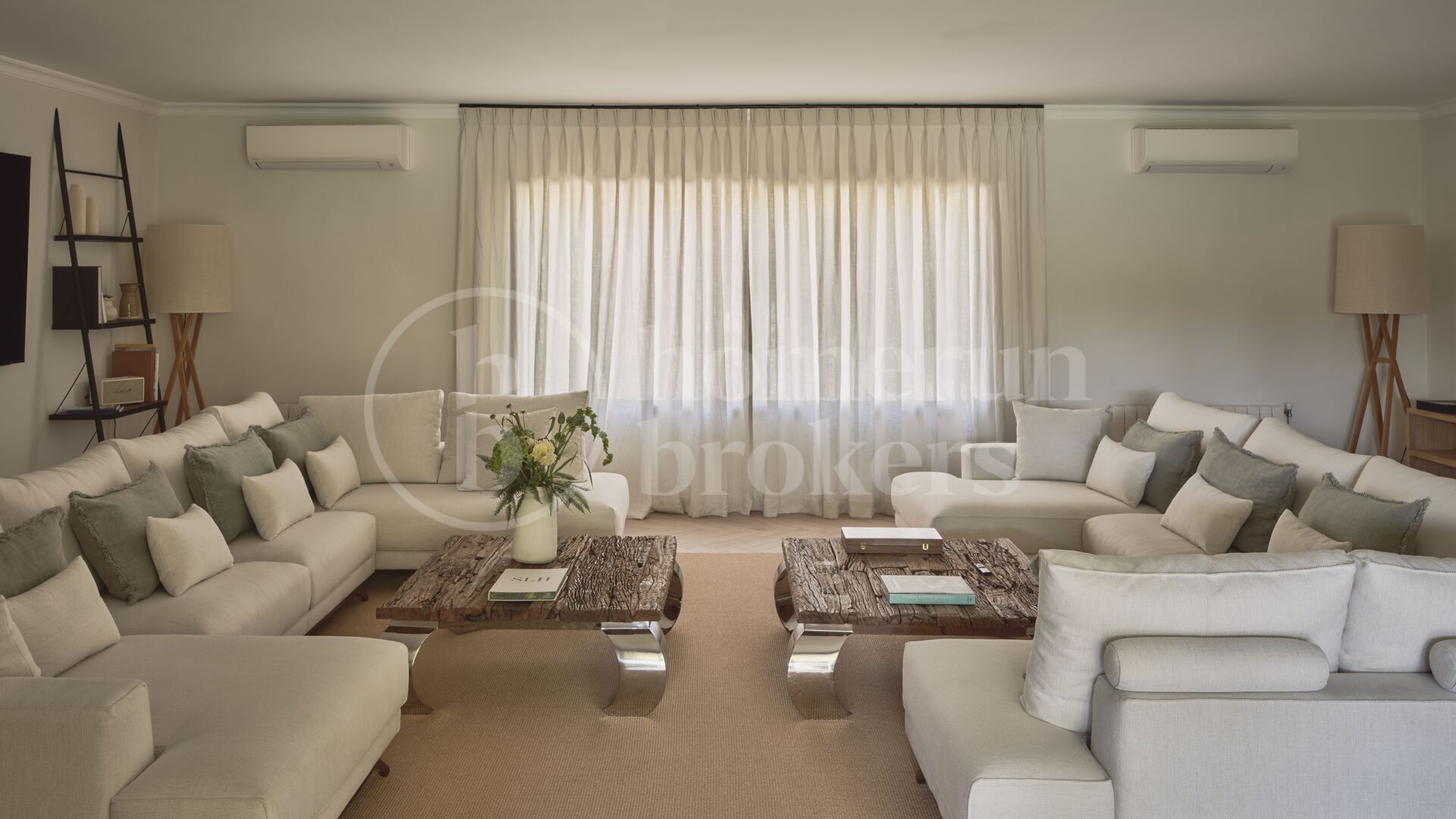 Luxury Marbella Villa with Private Pool, Padel Court & Steps from Puente Romano