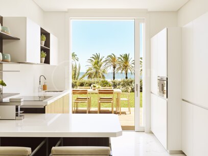 Luxury Beachfront Retreat with Private Pool in Puente Romano