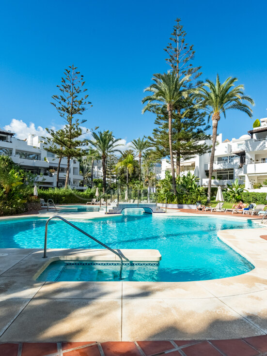 Casa Seabreeze - Renovated beachside apartment in Marbella