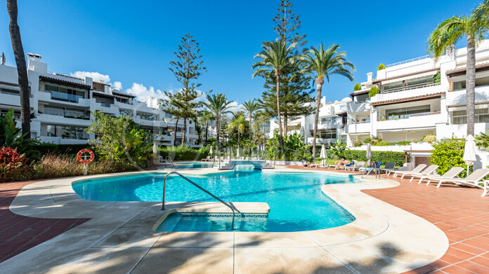 Casa Seabreeze - Renovated beachside apartment in Marbella