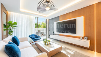 Casa Seabreeze - Renovated beachside apartment in Marbella