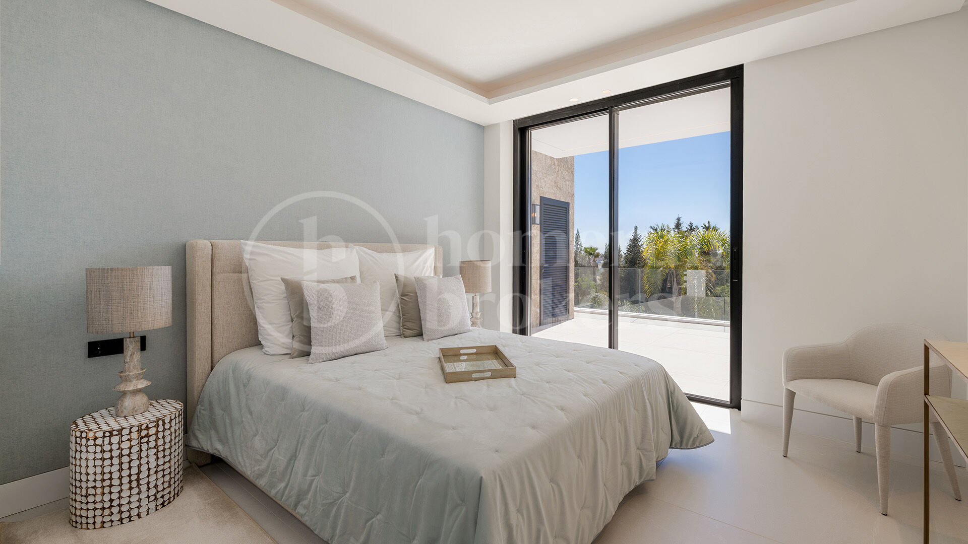 Villa Alba - Contemporary villa for sale in Los Naranjos with Golf Views