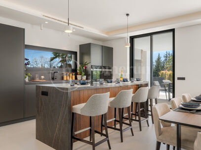 Villa Alba - Contemporary villa for sale in Los Naranjos with Golf Views