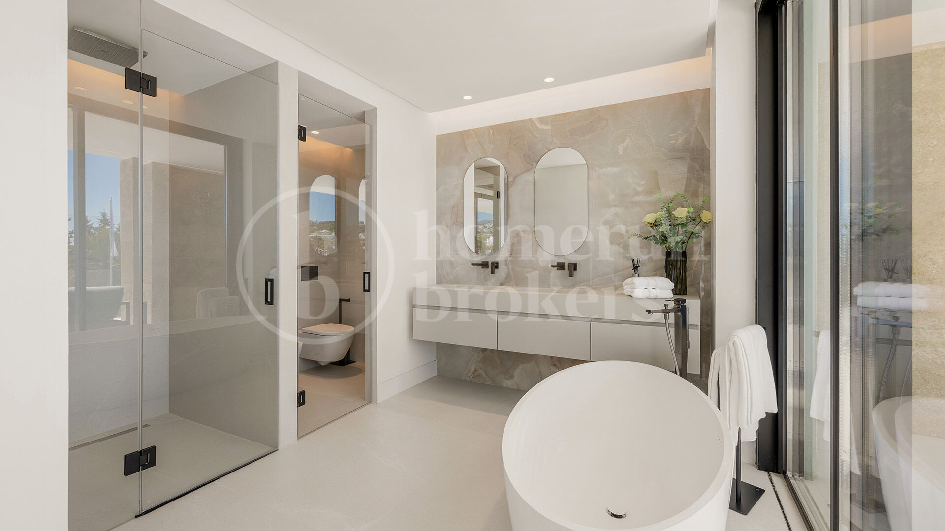 Villa Alba - Contemporary villa for sale in Los Naranjos with Golf Views