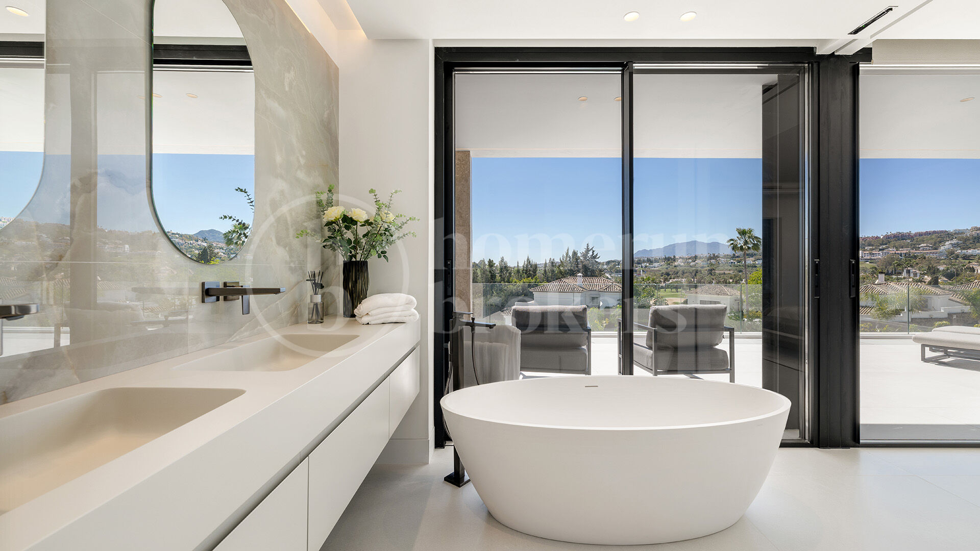 Villa Alba - Contemporary villa for sale in Los Naranjos with Golf Views