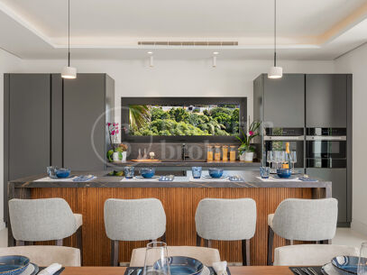 Villa Alba - Contemporary villa for sale in Los Naranjos with Golf Views