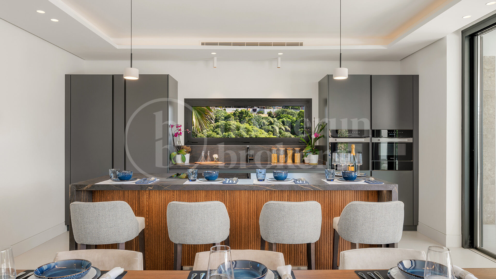 Villa Alba - Contemporary villa for sale in Los Naranjos with Golf Views