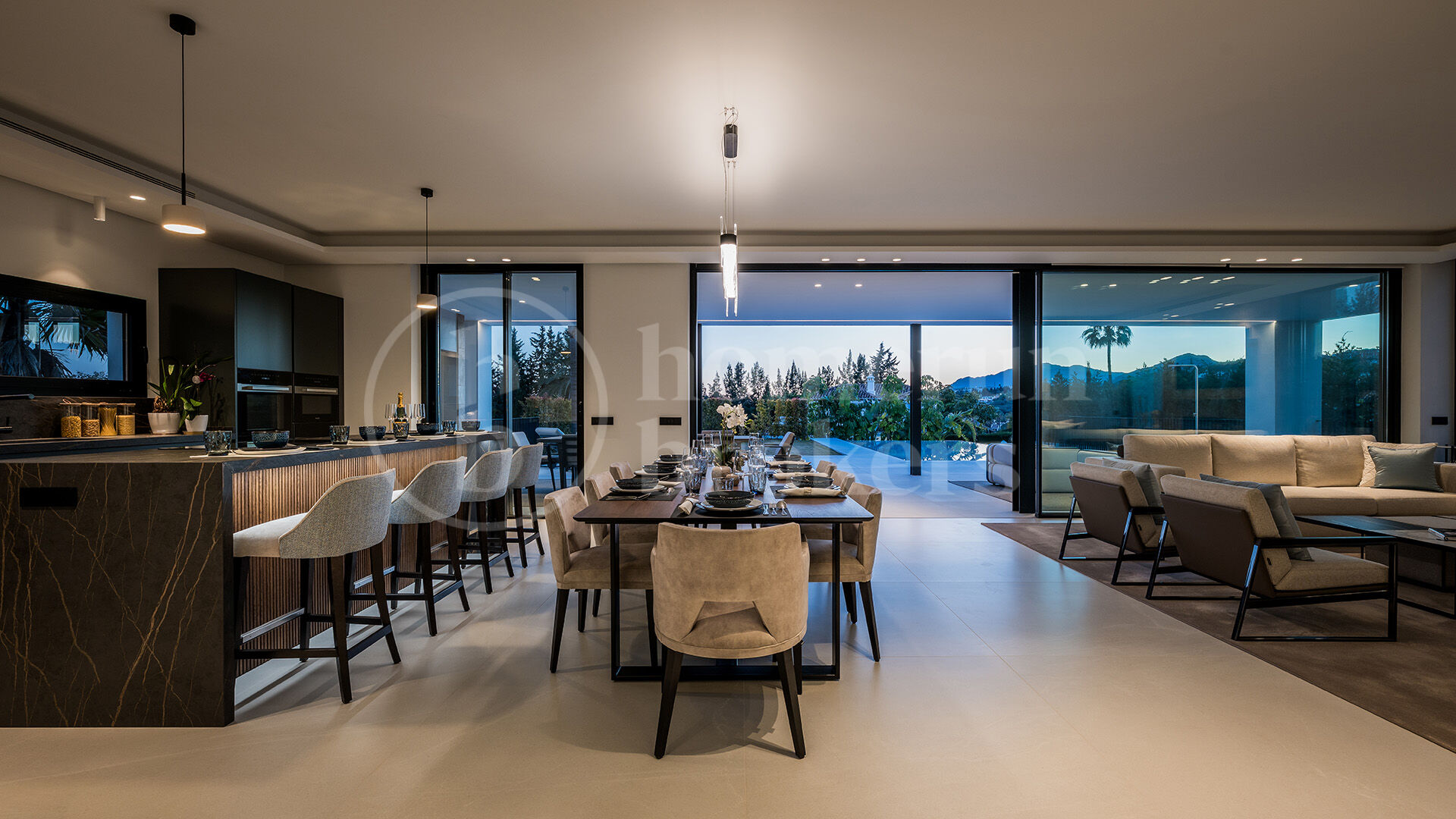 Villa Alba - Contemporary villa for sale in Los Naranjos with Golf Views