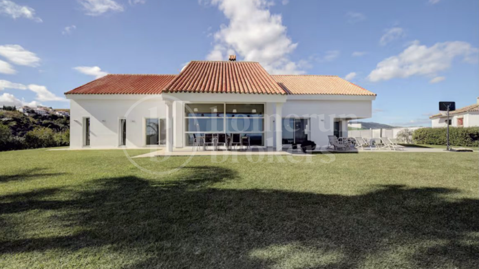 Villa del Sol - Exceptional estate for sale in Manilva