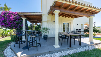 Townhouse La Quinta Hills - Private Garden & Rooftop Terrace Available for Summer Rentals