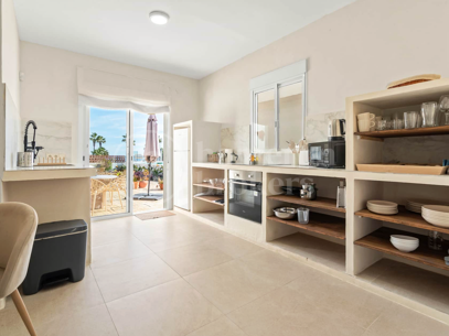 Frontline Beach Boutique Hotel för Sale Sotogrande