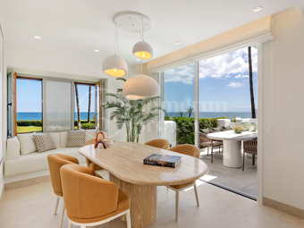 Apartment Alcazaba - Luxury Front Line Beach Ground Floor Apartment