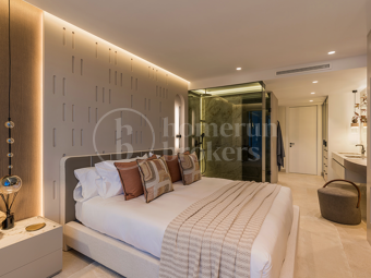 Apartment Alcazaba - Luxury Front Line Beach Ground Floor Apartment
