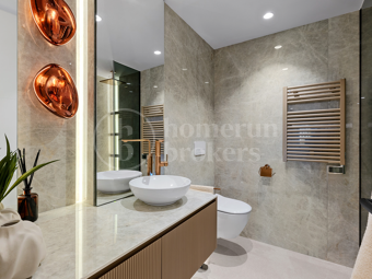 Apartment Alcazaba - Luxury Front Line Beach Ground Floor Apartment