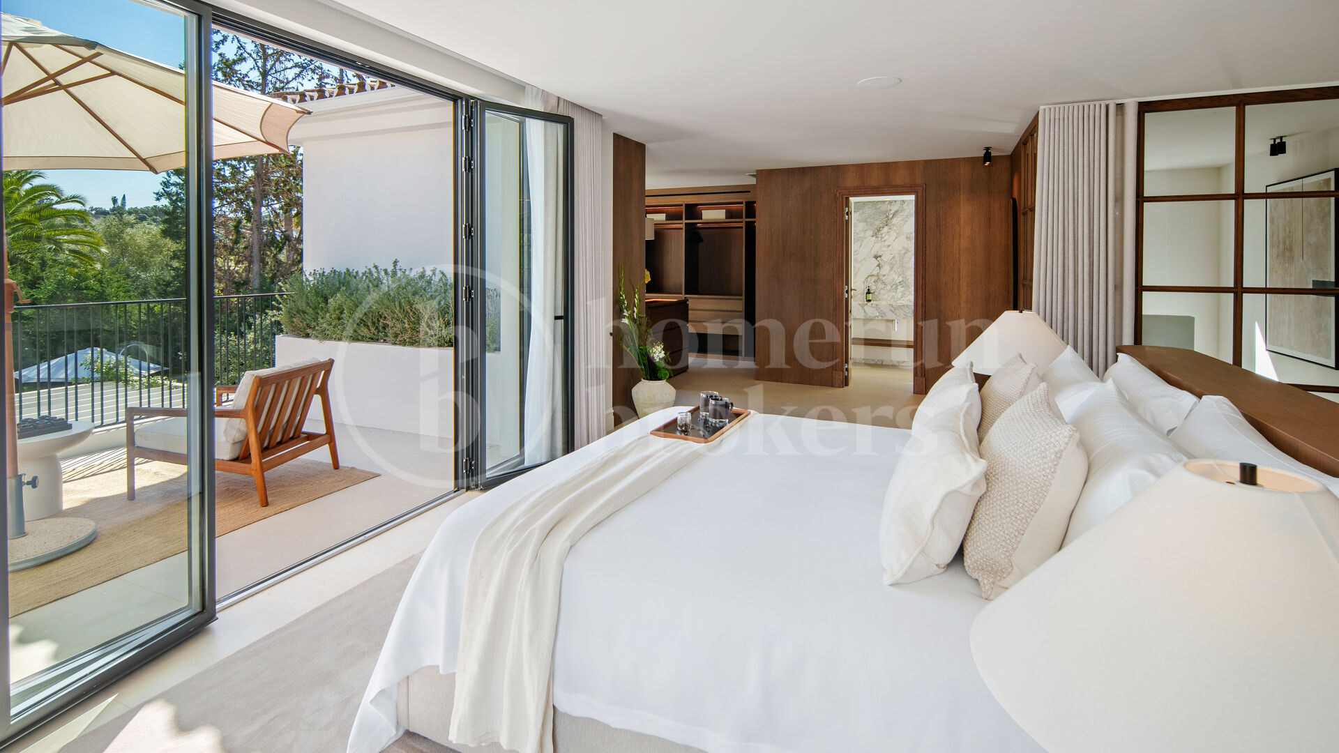 Casa Koi - Contemporary Frotnline Golf villa