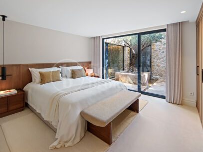Casa Koi - Contemporary Frotnline Golf villa