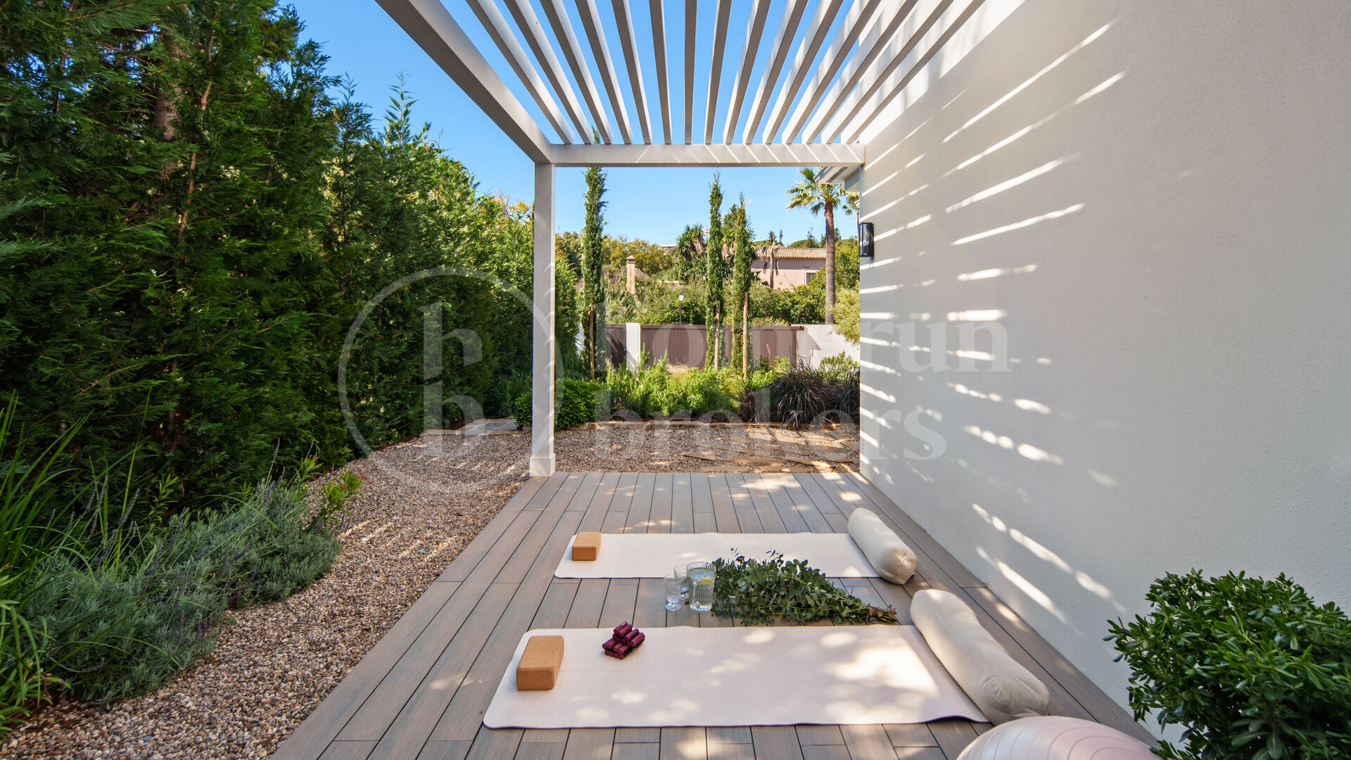 Casa Koi - Contemporary Frotnline Golf villa