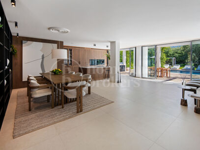 Casa Koi - Contemporary Frotnline Golf villa