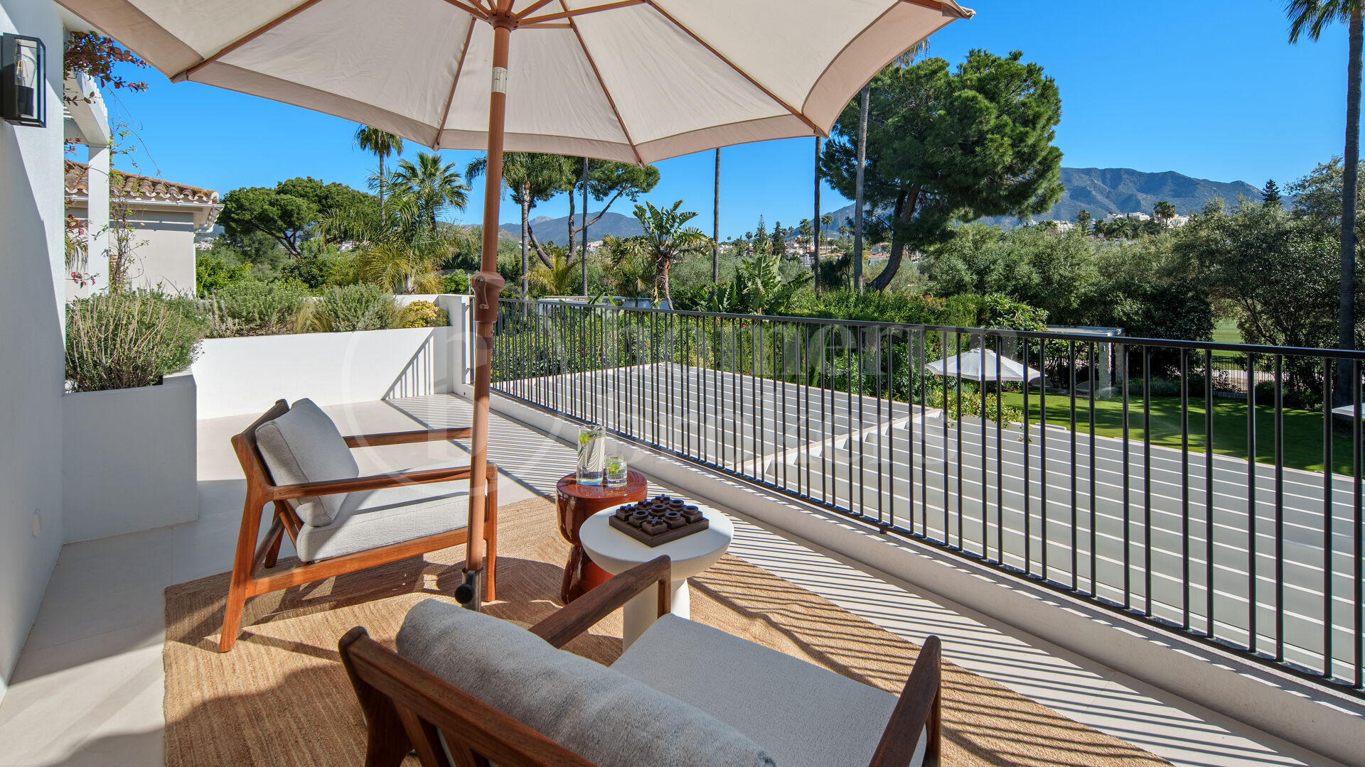 Casa Koi - Contemporary Frotnline Golf villa