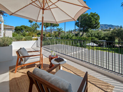 Casa Koi - Contemporary Frotnline Golf villa
