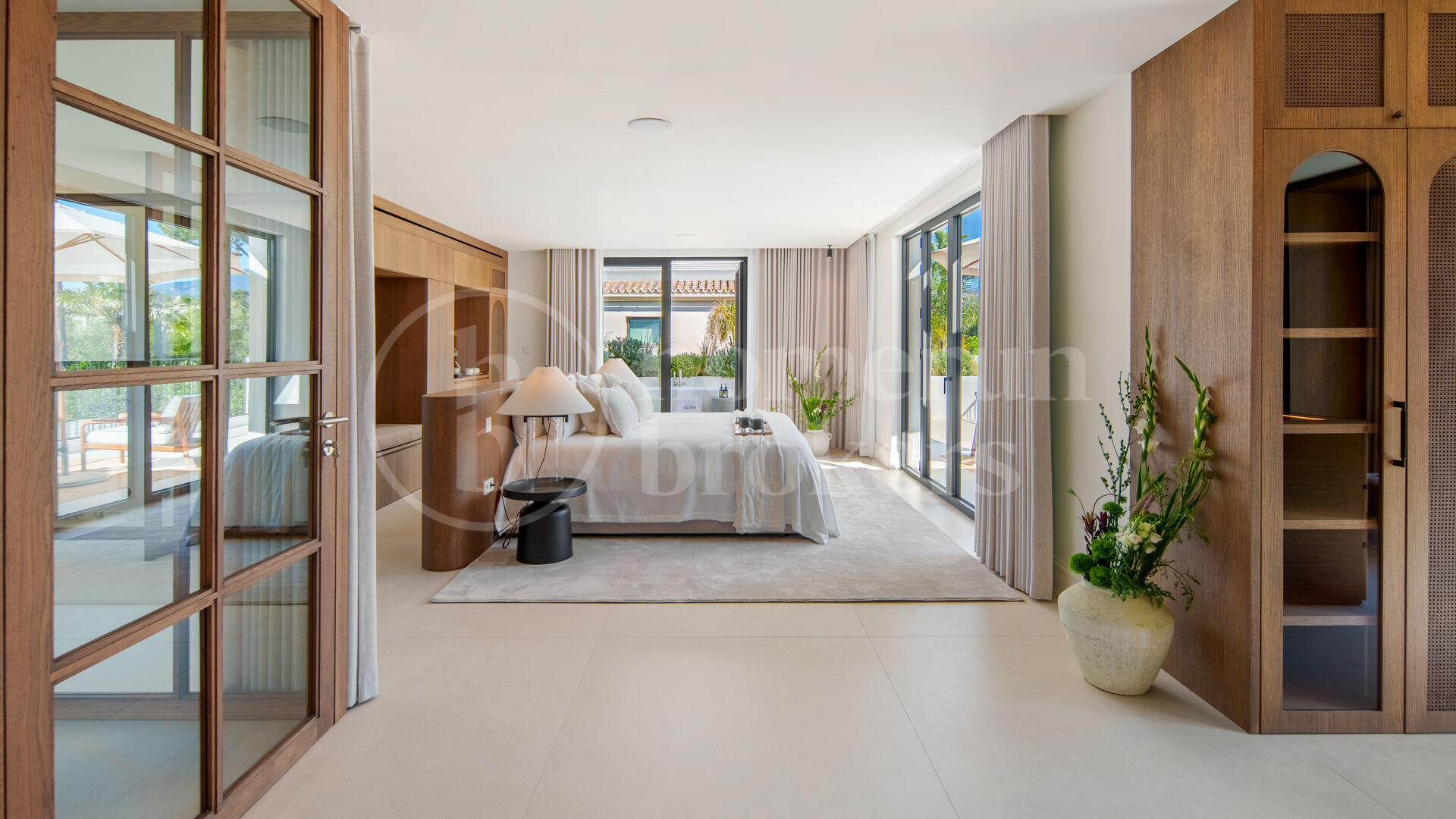 Casa Koi - Contemporary Frotnline Golf villa