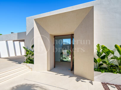 Villa Alcala - Contemporary luxury villa in Marbella Golf Valley