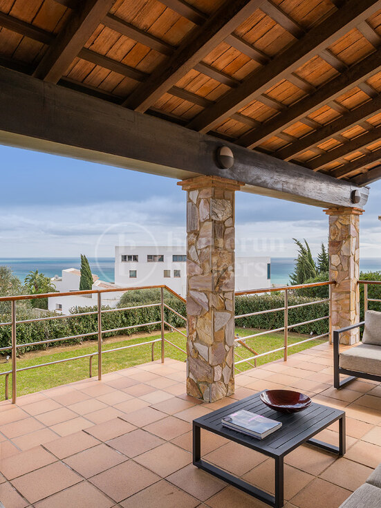 Villa Alcaidesa - sea view villa with guest apartment