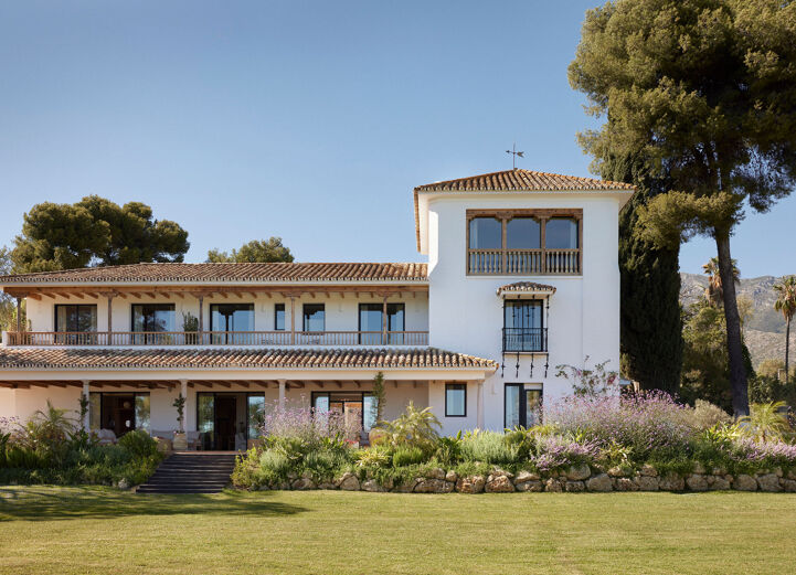 Luxury Villa For Sale In Marbella Golden Mile