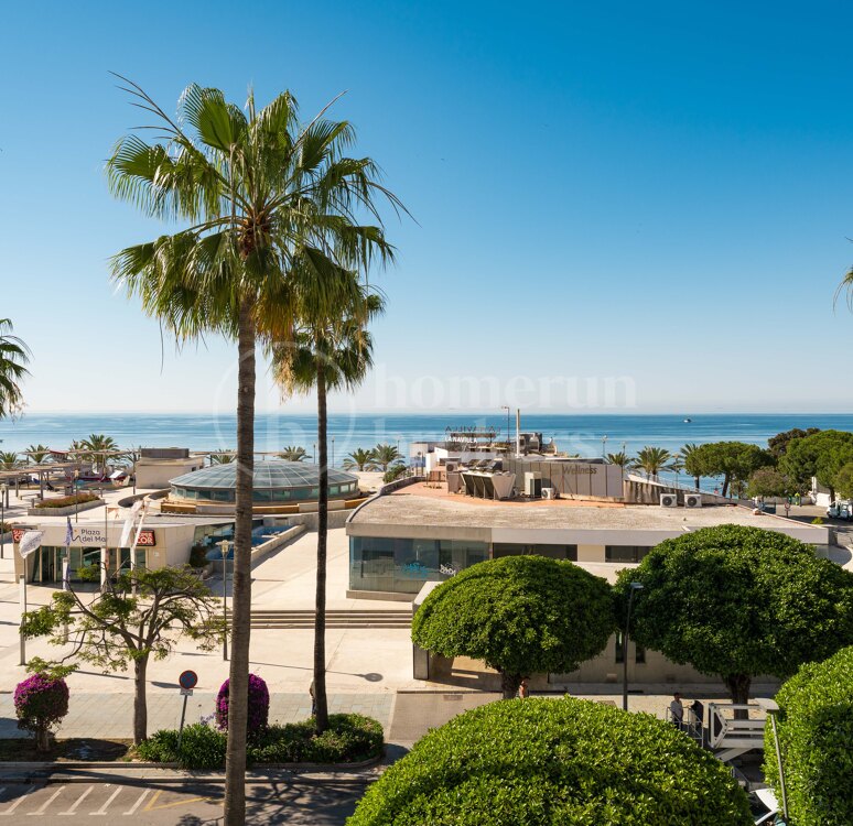 Apartment Del Mar - Luxury Duplex Apartment with Sea Views in Marbella Centre