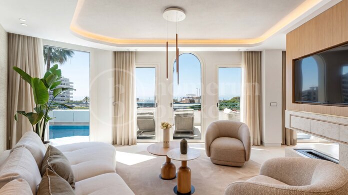 Apartment Del Mar - Luxury Duplex Apartment with Sea Views in Marbella Centre