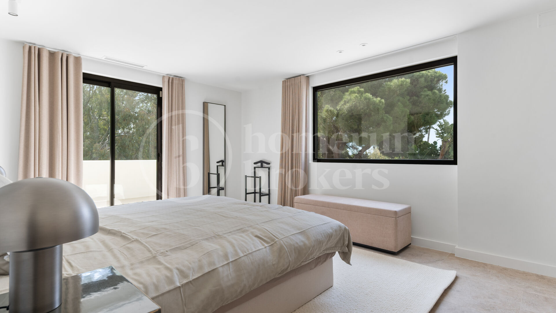 Villa Casasola – Renoverad medelhavsvilla nära stranden