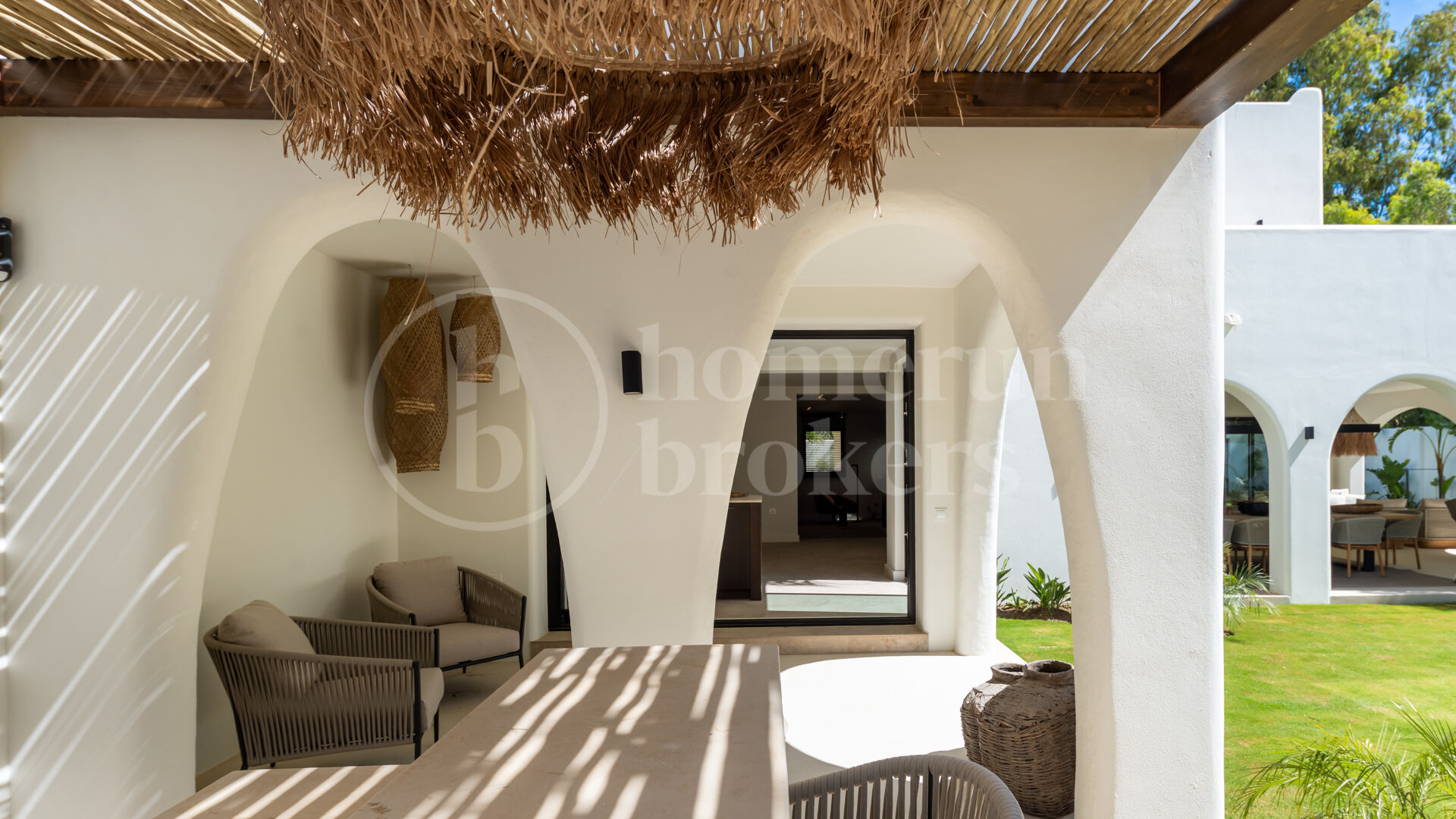 Villa Casasola – Renoverad medelhavsvilla nära stranden