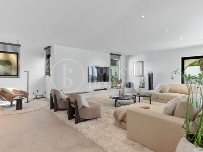 Villa Casasola – Renoverad medelhavsvilla nära stranden