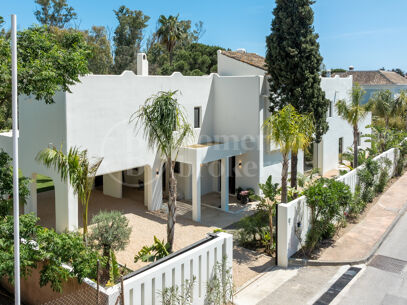 Villa Casasola – Renoverad medelhavsvilla nära stranden