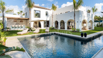 Villa Casasola - Renovated Mediterranean Villa Near the Beach