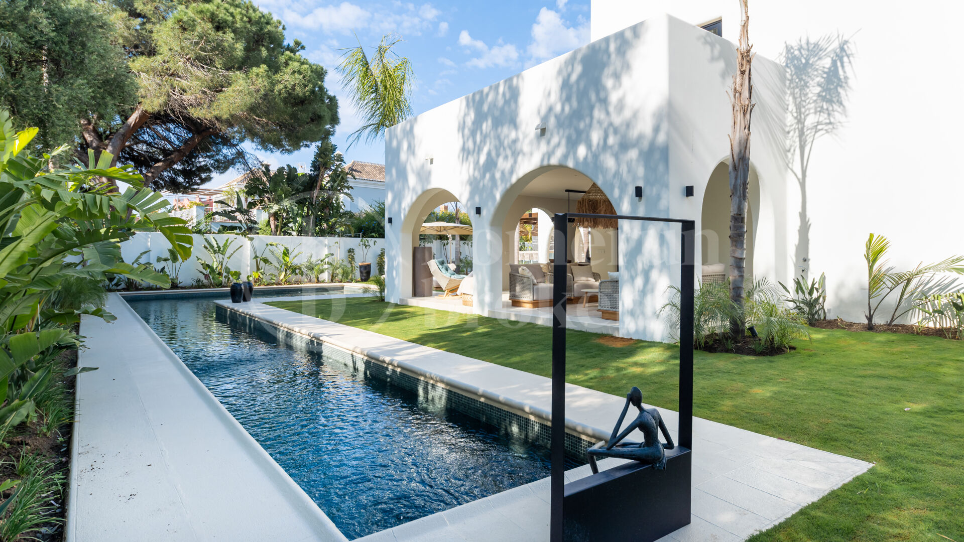 Villa Casasola – Renoverad medelhavsvilla nära stranden