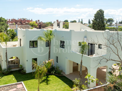 Villa Casasola – Renoverad medelhavsvilla nära stranden