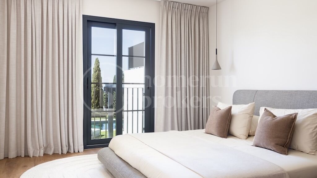 Villa Rita – Renoverad villa i El Paraíso Alto med havsutsikt