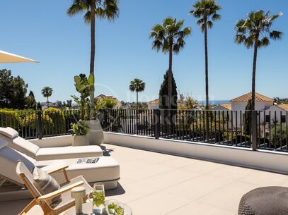 Villa Rita – Renoverad villa i El Paraíso Alto med havsutsikt