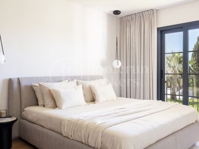 Villa Rita – Renoverad villa i El Paraíso Alto med havsutsikt