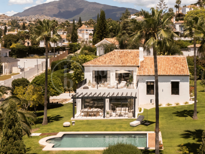 Villa Rita – Renoverad villa i El Paraíso Alto med havsutsikt