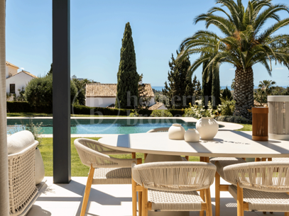 Villa Rita – Renoverad villa i El Paraíso Alto med havsutsikt