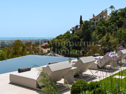 Villa Kumo - Luxury Designer Villa in El Herrojo