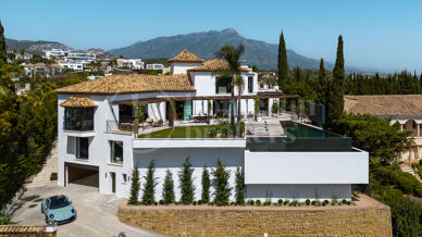 Villa Kumo - Luxury Designer Villa in El Herrojo