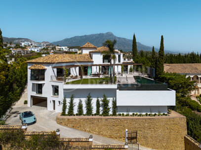 Villa Kumo – Lyxig designvilla i El Herrojo