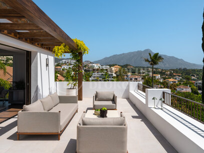 Villa Kumo – Lyxig designvilla i El Herrojo