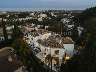 Villa Kumo – Lyxig designvilla i El Herrojo