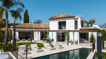 Villa Kumo – Lyxig designvilla i El Herrojo