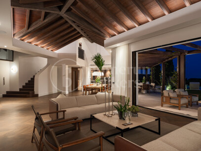 Villa Kumo – Lyxig designvilla i El Herrojo